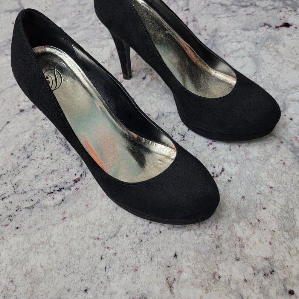 Delicious High Heels - Picture 3 of 13